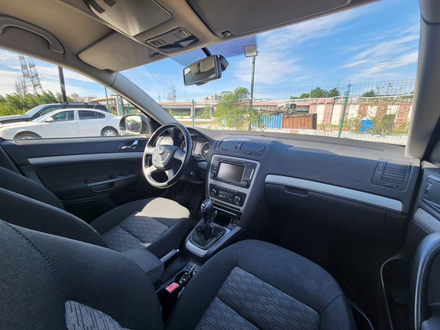 Skoda Octavia II (A5) Рестайлинг Санкт-Петербург  - изображение 9