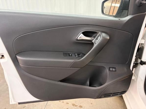 Volkswagen Polo V с пробегом 2013 года, цена 697 000 рублей, 131174 км, седан, Автокод Объявления