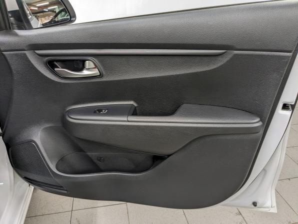 Kia Rio IV Рестайлинг с пробегом 2021 года, цена 1 590 000 рублей, 79324 км, седан, Автокод Объявления