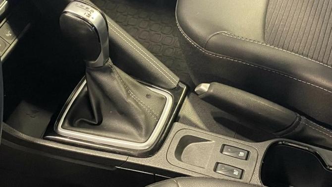 Renault Kaptur I Рестайлинг с пробегом 2021 года, цена 1 598 000 рублей, 63000 км, внедорожник, Автокод Объявления