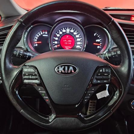 Kia Ceed II Рестайлинг с пробегом 2018 года, цена 1 565 000 рублей, 78057 км, хэтчбек, Автокод Объявления