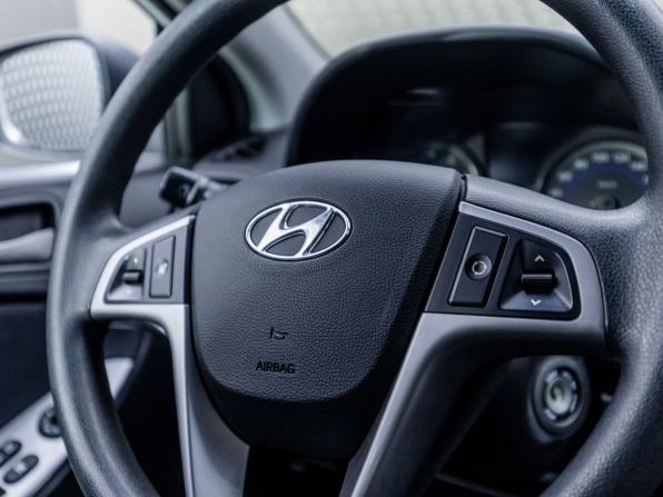 Hyundai Solaris I Рестайлинг с пробегом 2015 года, цена 1 110 000 рублей, 80258 км, седан, Автокод Объявления