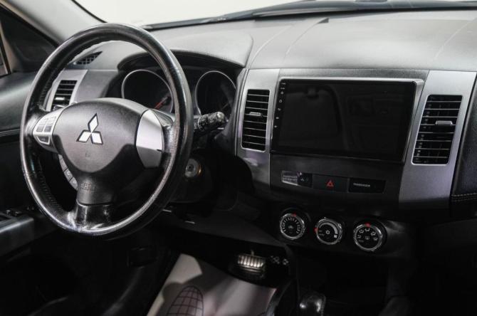 Mitsubishi Outlander II Рестайлинг с пробегом 2011 года, цена 1 449 000 рублей, 242000 км, внедорожник, Автокод Объявления