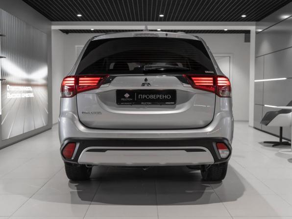Mitsubishi Outlander III Рестайлинг 3 с пробегом 2021 года, цена 2 645 000 рублей, 47360 км, внедорожник, Автокод Объявления