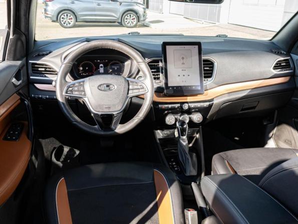 Lada (ВАЗ) Vesta I Рестайлинг (NG) с пробегом 2024 года, цена 1 450 000 рублей, 64910 км, универсал, Автокод Объявления