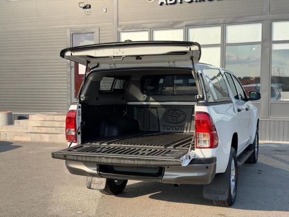 Toyota Hilux VIII Рестайлинг 2 с пробегом 2020 года, цена 3 995 000 рублей, 72000 км, offers.body_type.unknown, Автокод Объявления