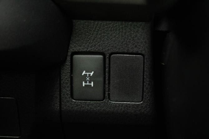 Toyota RAV4 IV (XA40) с пробегом 2015 года, цена 2 279 000 рублей, 80532 км, внедорожник, Автокод Объявления