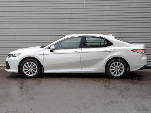 Toyota Camry VIII (XV70) Рестайлинг с пробегом 2021 года, цена 3 200 000 рублей, 13207 км, седан, Автокод Объявления