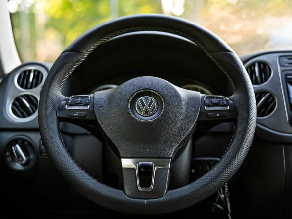 Volkswagen Tiguan I Рестайлинг с пробегом 2011 года, цена 1 150 000 рублей, 200558 км, внедорожник, Автокод Объявления