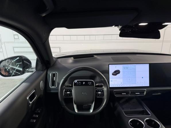 Li Auto (Lixiang) L9 I с пробегом 2023 года, цена 6 520 000 рублей, 59000 км, внедорожник, Автокод Объявления
