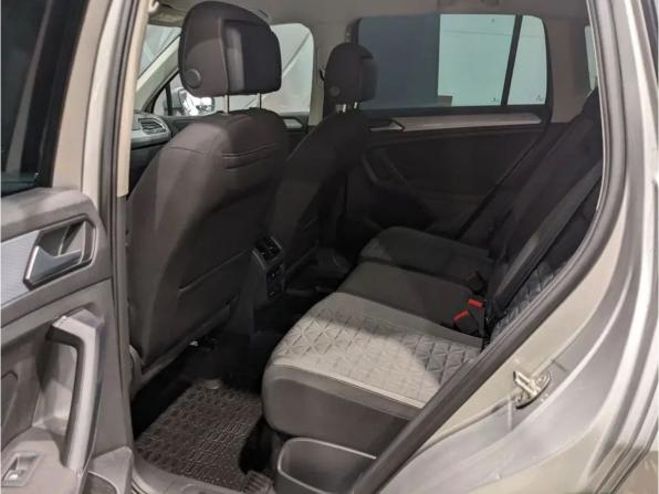 Volkswagen Tiguan II Рестайлинг с пробегом 2021 года, цена 2 420 000 рублей, 221426 км, внедорожник, Автокод Объявления