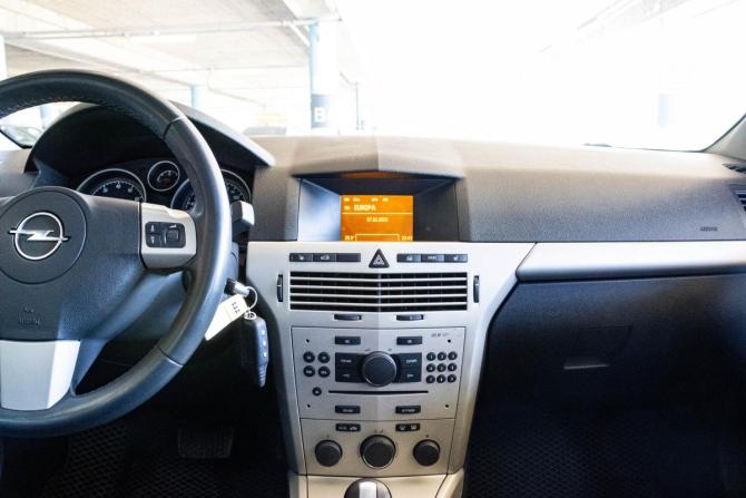 Opel Astra H Рестайлинг с пробегом 2008 года, цена 579 000 рублей, 149766 км, седан, Автокод Объявления
