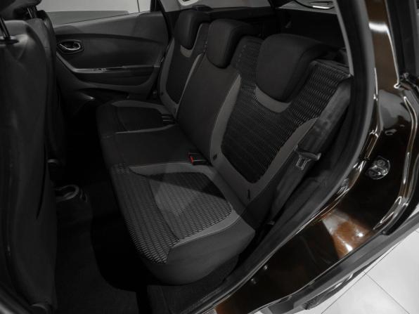 Renault Kaptur I с пробегом 2018 года, цена 1 240 000 рублей, 142231 км, внедорожник, Автокод Объявления