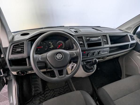 Volkswagen Transporter T6 с пробегом 2017 года, цена 2 490 000 рублей, 112875 км, фургон, Автокод Объявления