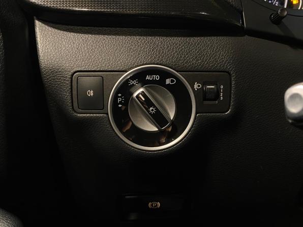 Mercedes-Benz B-Класс II (W246) с пробегом 2012 года, цена 1 050 000 рублей, 171697 км, хэтчбек, Автокод Объявления