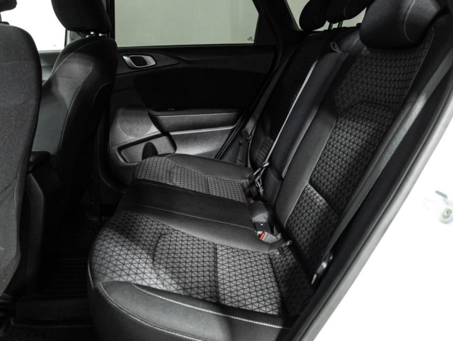 Kia Ceed III Санкт-Петербург  - изображение 10