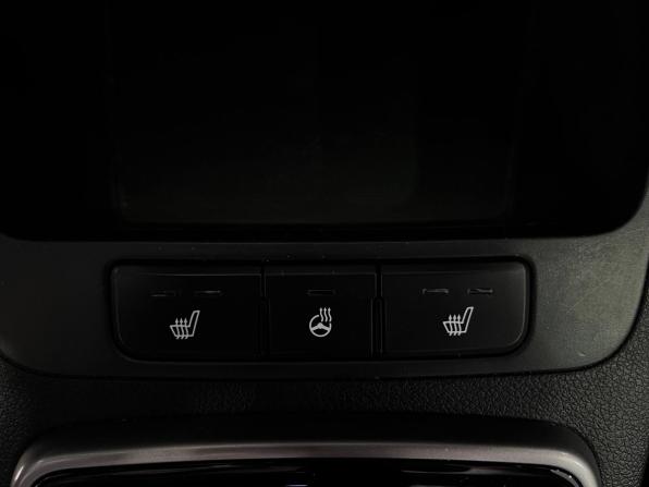 Kia Rio IV Рестайлинг с пробегом 2021 года, цена 1 829 900 рублей, 80000 км, хэтчбек, Автокод Объявления