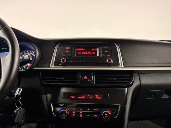 Kia Optima IV Рестайлинг с пробегом 2019 года, цена 1 730 000 рублей, 118306 км, седан, Автокод Объявления