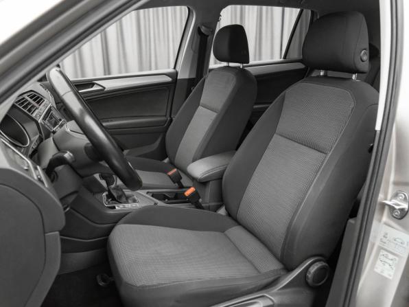 Volkswagen Tiguan II Рестайлинг с пробегом 2021 года, цена 1 990 000 рублей, 154877 км, внедорожник, Автокод Объявления