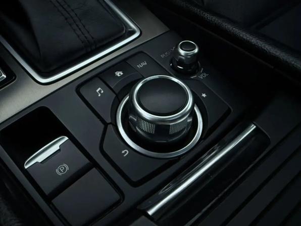 Mazda 6 III (GJ) Рестайлинг с пробегом 2017 года, цена 2 099 000 рублей, 139534 км, седан, Автокод Объявления