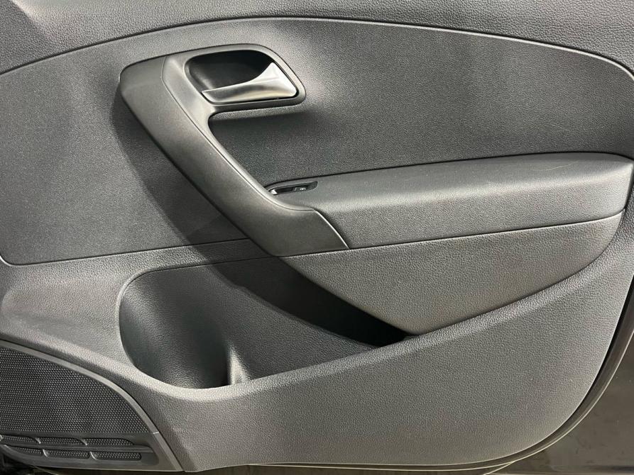 Volkswagen Polo V Рестайлинг Ижевск  - изображение 18