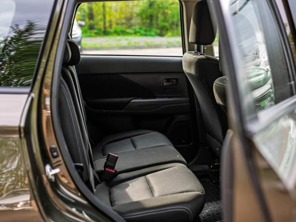 Mitsubishi Outlander III Рестайлинг 2 с пробегом 2015 года, цена 1 368 000 рублей, 175976 км, внедорожник, Автокод Объявления