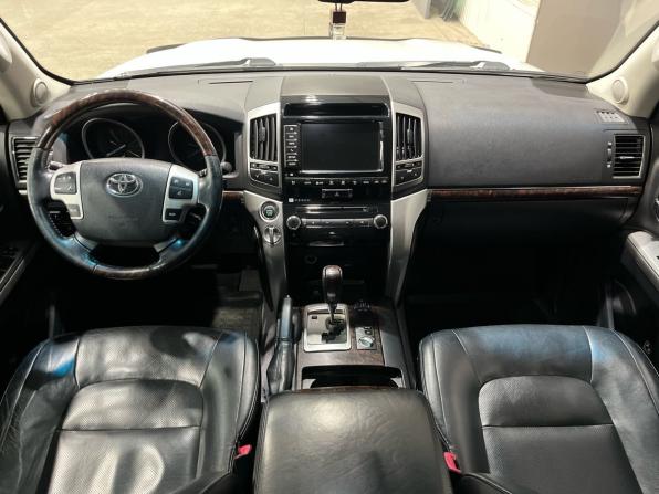 Toyota Land Cruiser 200 Series Рестайлинг 1 с пробегом 2013 года, цена 3 500 000 рублей, 252026 км, внедорожник, Автокод Объявления