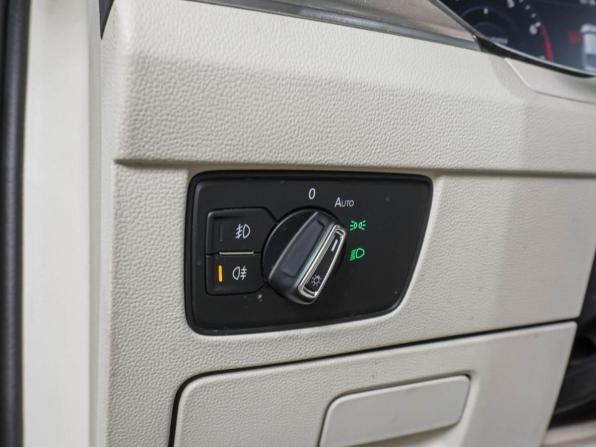 Volkswagen Passat B8 с пробегом 2017 года, цена 2 349 000 рублей, 139923 км, седан, Автокод Объявления