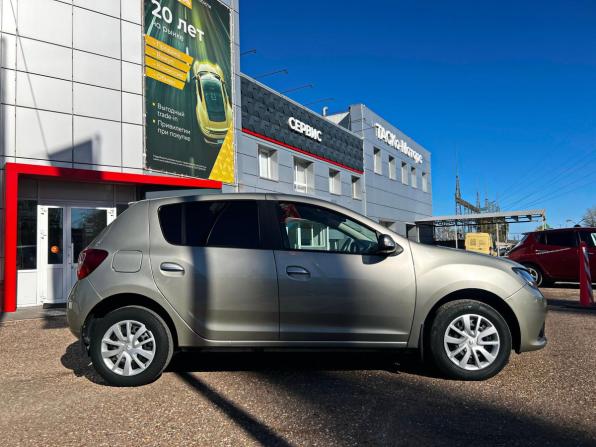 Renault Sandero II Рестайлинг с пробегом 2018 года, цена 1 071 000 рублей, 73133 км, хэтчбек, Автокод Объявления
