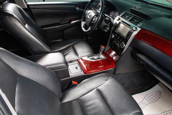 Toyota Camry VII (XV50) с пробегом 2012 года, цена 1 829 000 рублей, 121382 км, седан, Автокод Объявления