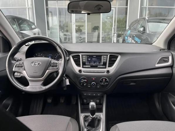 Hyundai Solaris II с пробегом 2019 года, цена 1 500 000 рублей, 40495 км, седан, Автокод Объявления