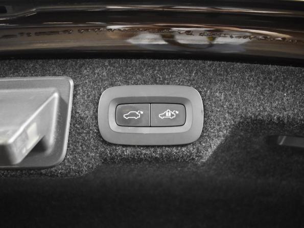 Volvo S90 II с пробегом 2017 года, цена 2 799 900 рублей, 183043 км, седан, Автокод Объявления