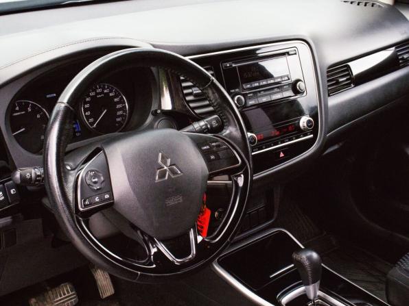 Mitsubishi Outlander III Рестайлинг 3 с пробегом 2021 года, цена 2 770 000 рублей, 68127 км, внедорожник, Автокод Объявления