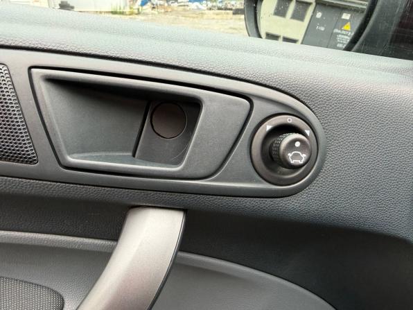 Ford Fiesta Mk6 с пробегом 2009 года, цена 595 000 рублей, 195000 км, хэтчбек, Автокод Объявления