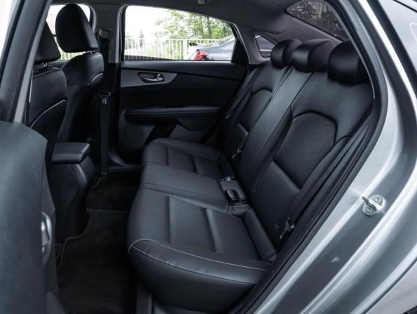 Kia K3 II с пробегом 2019 года, цена 1 765 000 рублей, 98987 км, седан, Автокод Объявления