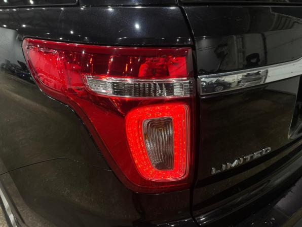 Ford Explorer V с пробегом 2015 года, цена 2 199 000 рублей, 138640 км, внедорожник, Автокод Объявления