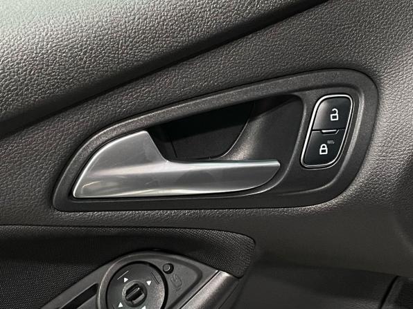 Ford Focus III Рестайлинг с пробегом 2017 года, цена 1 098 000 рублей, 115307 км, седан, Автокод Объявления