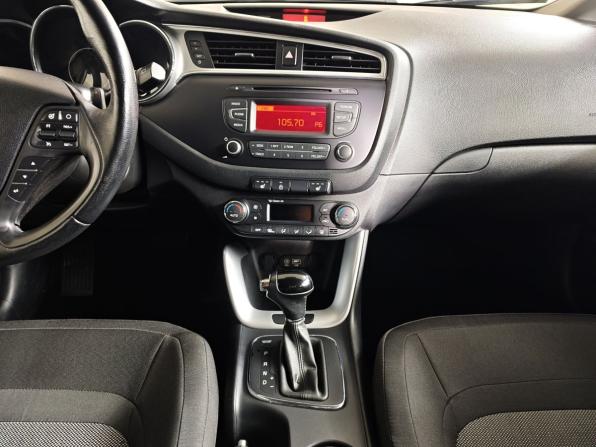 Kia Ceed II Рестайлинг с пробегом 2016 года, цена 1 298 000 рублей, 94241 км, хэтчбек, Автокод Объявления