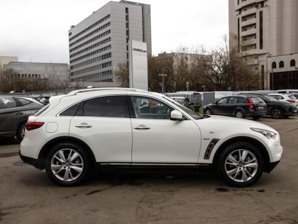 Infiniti QX70 с пробегом 2016 года, цена 2 108 000 рублей, 133950 км, внедорожник, Автокод Объявления