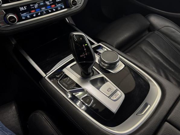 BMW 7 серии VI (G11/G12) Рестайлинг с пробегом 2020 года, цена 5 890 000 рублей, 95388 км, седан, Автокод Объявления