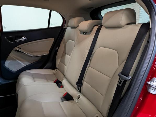 Mercedes-Benz GLA I (X156) Рестайлинг с пробегом 2017 года, цена 2 155 000 рублей, 134156 км, внедорожник, Автокод Объявления