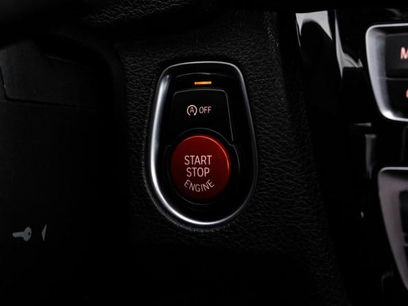 BMW 3 серии VI (F3x) Рестайлинг с пробегом 2015 года, цена 2 099 000 рублей, 199900 км, седан, Автокод Объявления