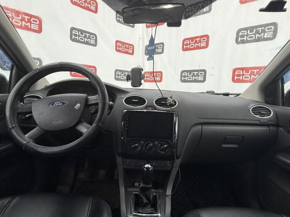 Ford Focus I Рестайлинг с пробегом 2005 года, цена 324 990 рублей, 452000 км, седан, Автокод Объявления