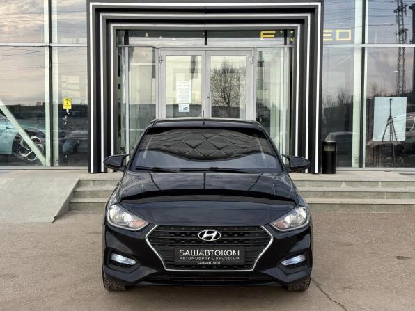 Hyundai Solaris II с пробегом 2018 года, цена 1 290 000 рублей, 143169 км, седан, Автокод Объявления
