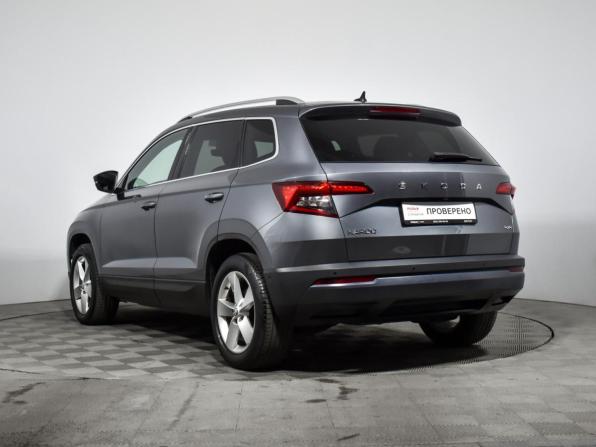 Skoda Karoq I с пробегом 2020 года, цена 2 490 000 рублей, 70000 км, внедорожник, Автокод Объявления
