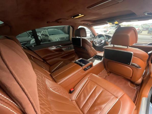 BMW 7 серии VI (G11/G12) с пробегом 2016 года, цена 5 280 000 рублей, 106250 км, седан, Автокод Объявления