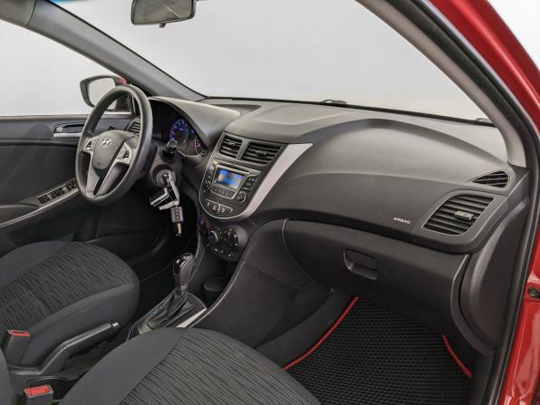 Hyundai Solaris I Рестайлинг с пробегом 2015 года, цена 1 100 000 рублей, 105150 км, седан, Автокод Объявления
