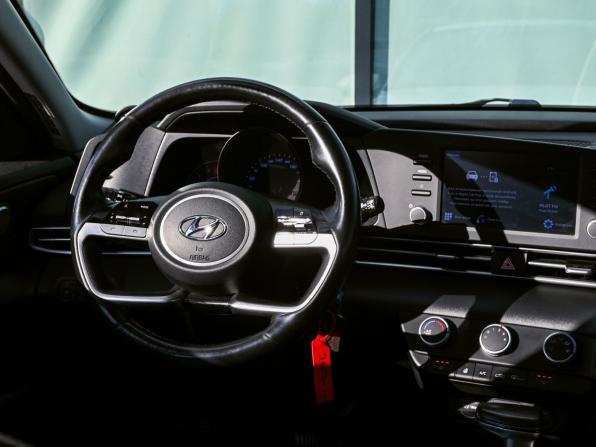 Hyundai Elantra VII (CN7) с пробегом 2021 года, цена 1 749 000 рублей, 162650 км, седан, Автокод Объявления