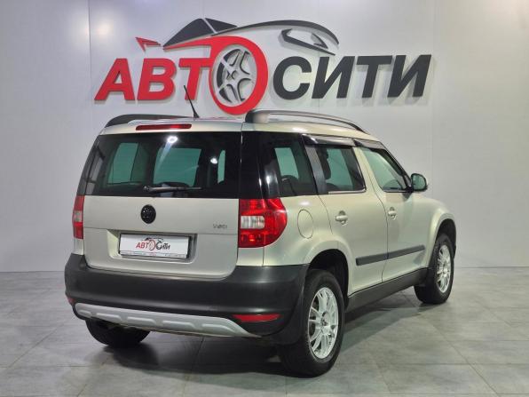 Skoda Yeti I с пробегом 2013 года, цена 723 000 рублей, 317000 км, внедорожник, Автокод Объявления