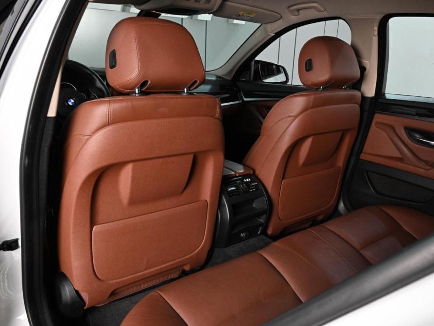 BMW 5 серии VI (F10/F11/F07) Рестайлинг Ростов-на-Дону  - изображение 11